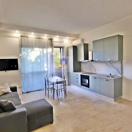Toma Apartment Trilocale Moderno Per Max 6 Persone Milão Exterior foto