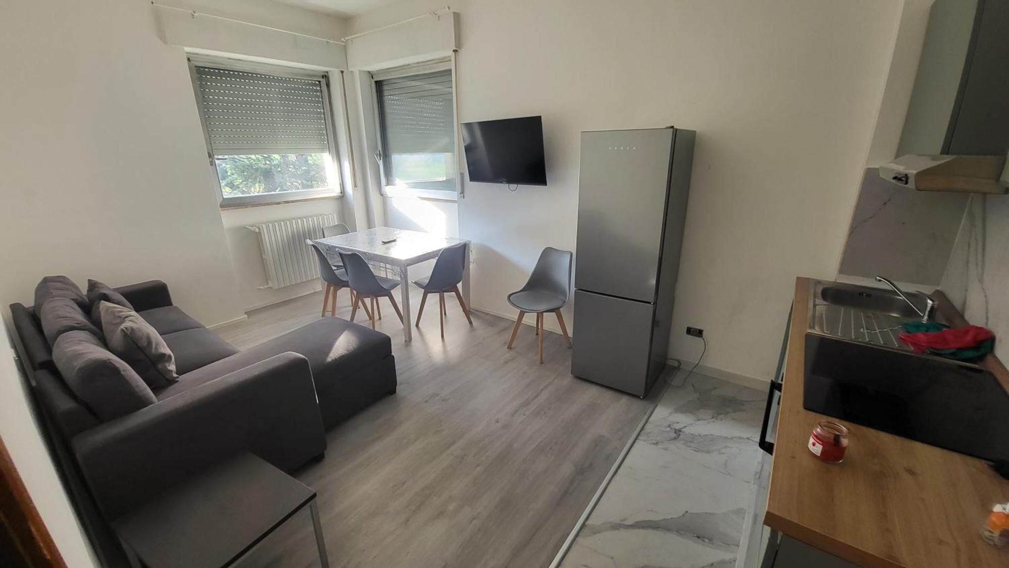 Toma Apartment Trilocale Moderno Per Max 6 Persone Milão Exterior foto