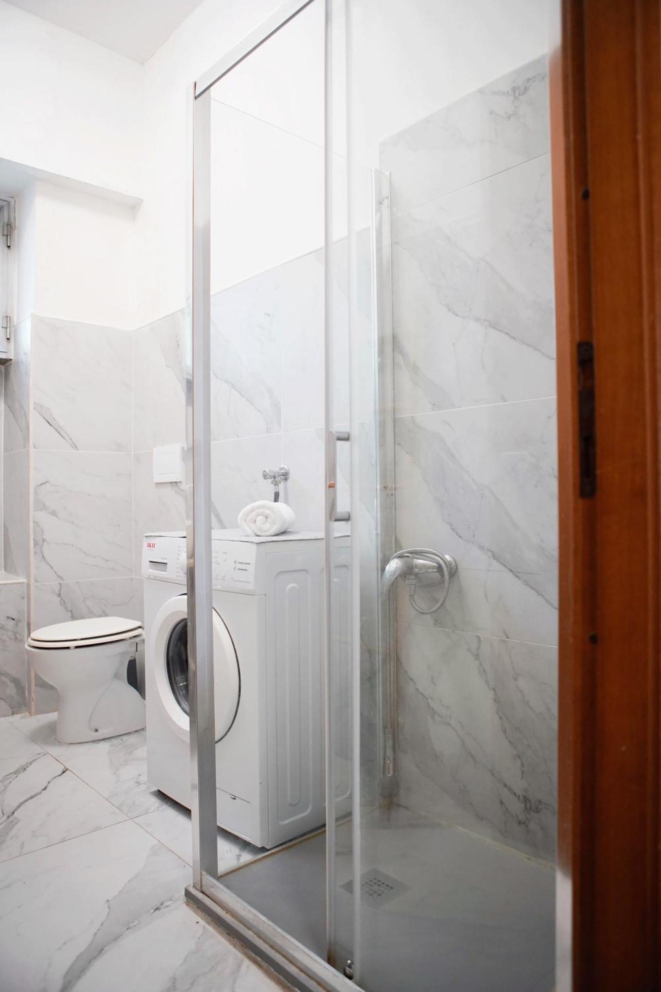 Toma Apartment Trilocale Moderno Per Max 6 Persone Milão Exterior foto
