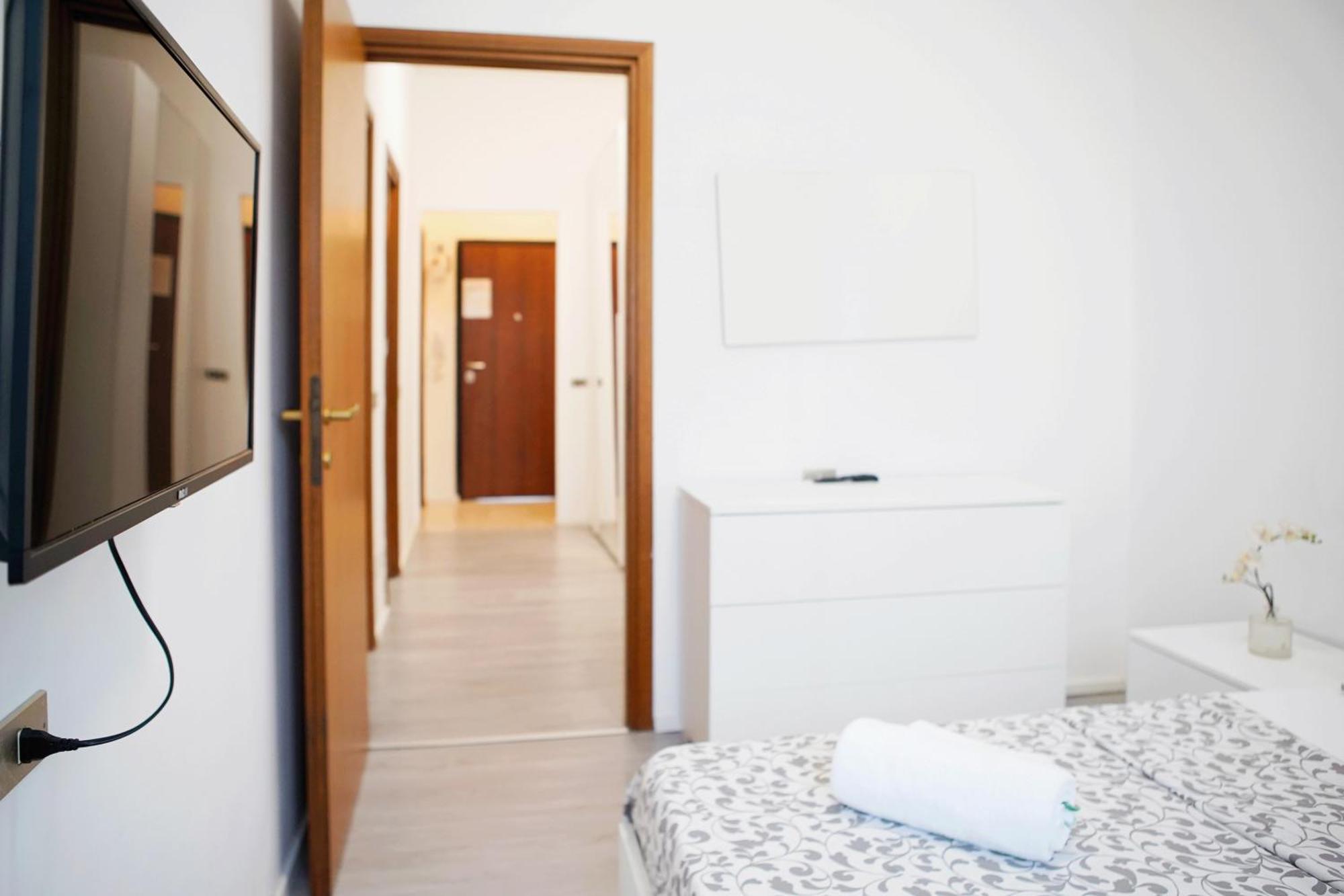 Toma Apartment Trilocale Moderno Per Max 6 Persone Milão Exterior foto